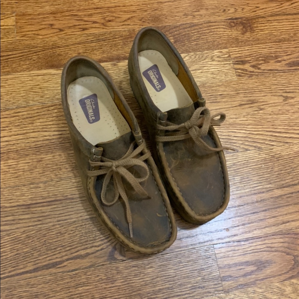 Women’s Clark’s wallabees
